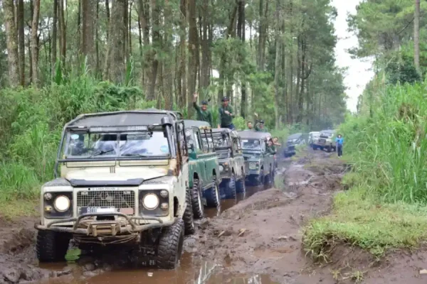 foto wisata offroad area cikole